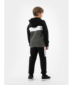 4F Fantovske športne hlače joggers črne z belimi črtami 122CM