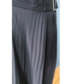 APART Dolgo krilo s pasom Elegantna in elegantna črna velikost 42