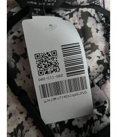 Miss Selfridge Kombinezon z Krótkimi Spodenkami Czarna w Białe Kwiaty Rozmiar 40