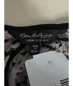 Miss Selfridge Kombinezon z Krótkimi Spodenkami Czarna w Białe Kwiaty Rozmiar 40