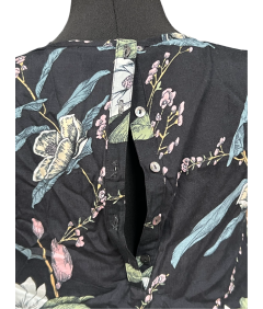 Samo brez rokavov kratke hlače Jumpsuit udobno črno s cvetovi velikost 36