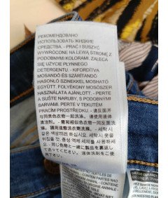 Levi's Damskie Spodnie Wygodne Jeansowe Dżinsowe Stylowe Granatowe Rozmiar 27