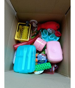 Zestaw Ponad 60 Przedmiotów Akcesoria Dla Zwierząt Zabawki Pojemniki Bidony i Więcej