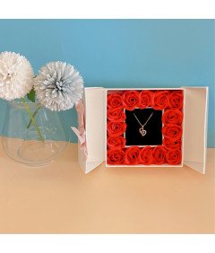 Donboly Szkatułka na Biżuterię Biała z Różami Przenośna Pomysł na Prezent