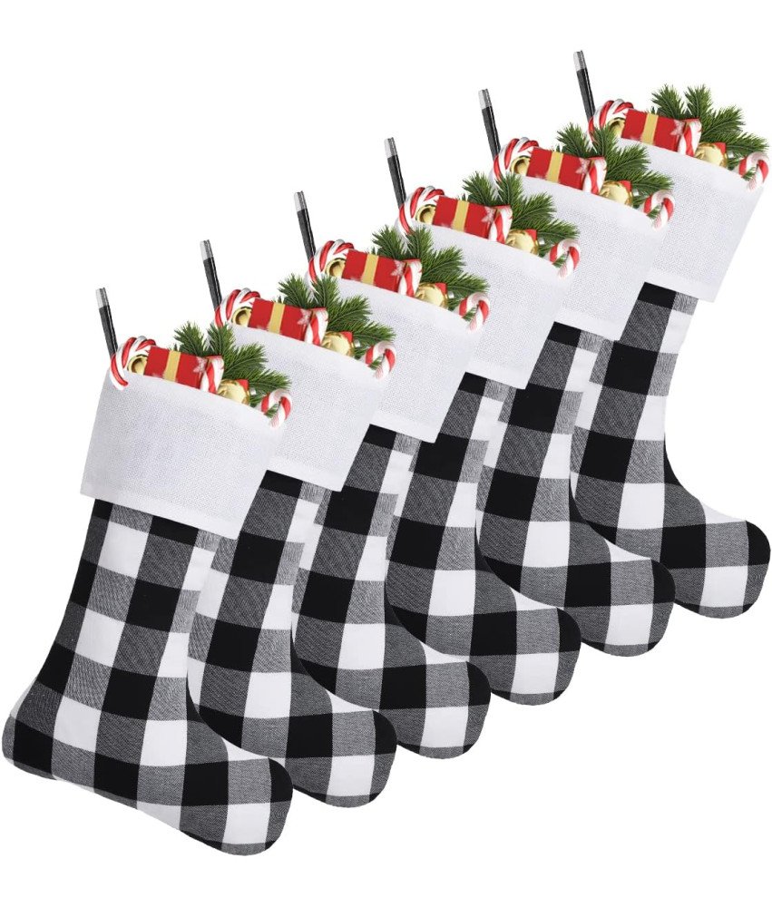 Set 6 Božičnih Nogavic z Karirastim Vzorcem za Božič 46cm Črno-bele