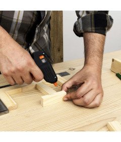 Klej Do Pistoletu Na Gorąco Wkłady Klejowe Bezbarwne 0,8KG 7x100mm 200 szt