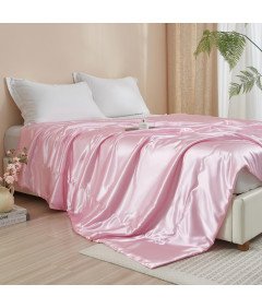 Przytulny Koc Satynowy Narzuta na Łóżko Sofę Kanapę 220x240 cm Różowy