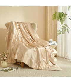 Przytulny Koc Satynowy Narzuta na Łóżko Sofę Kanapę 220x240 cm Beżowy