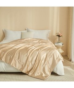 Przytulny Koc Satynowy Narzuta na Łóżko Sofę Kanapę 220x240 cm Beżowy