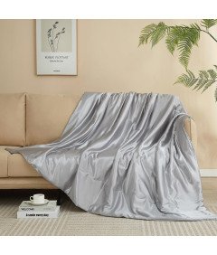 Przytulny Koc Satynowy Narzuta na Łóżko Sofę Kanapę 150x200 cm Szary