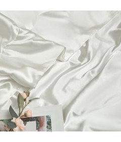 Przytulny Koc Satynowy Narzuta na Łóżko Sofę Kanapę 150x200 cm Biały