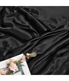 Przytulny Koc Satynowy Narzuta na Łóżko Sofę Kanapę 200x200 cm Czarny