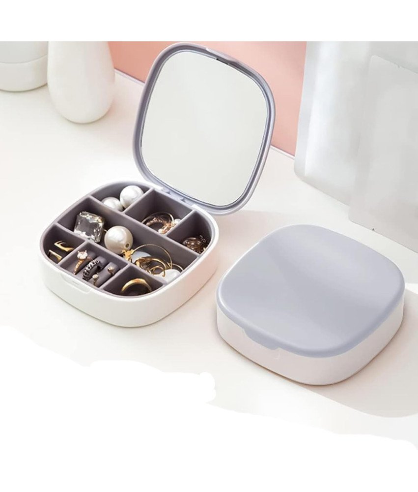 Mała Przenośna Szkatułka na Biżuterię z Lusterkiem Szara 10cm x 10cm